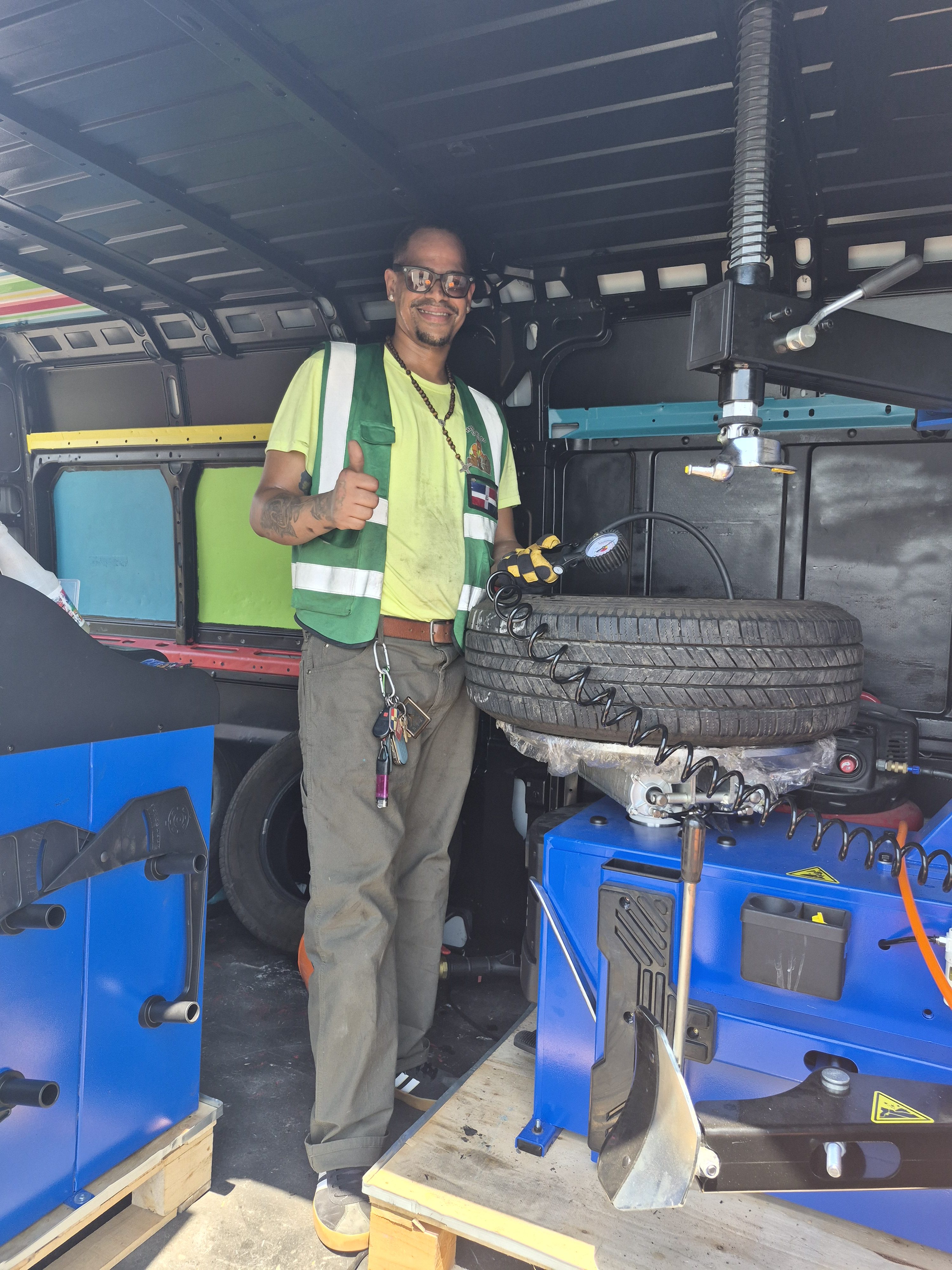 Comprehensive Roadside Assistance and Auto Services in Jersey City by Happy Road Services