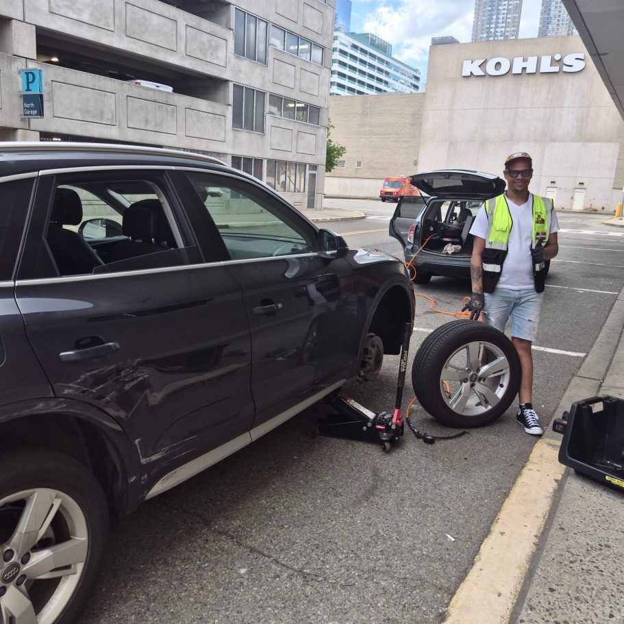 Flat tire repair service in Jersey City roadside assistance