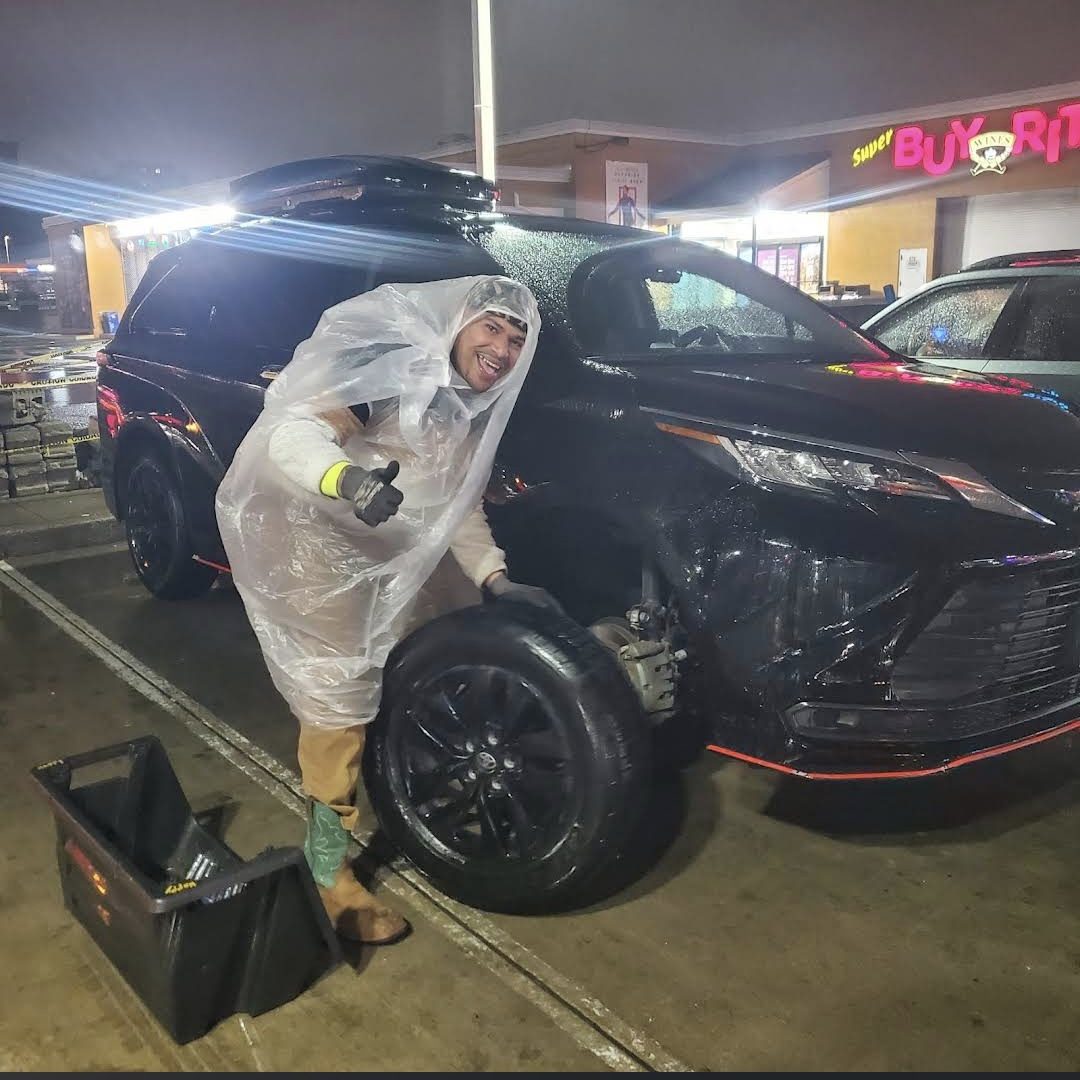 tire service in Hudson county nj tire change in Jersey city NJ Hudson county NJ . Happy road services doing tire repairs 24/7