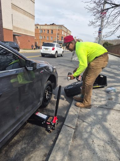 Happy Road Services  24/7 roadside assistance Tire Change / Tire Repair in JERSEY CITY NJ 