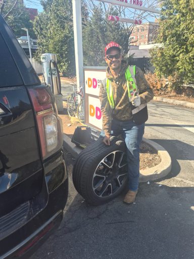 Happy Road Services  24/7 roadside assistance Tire Change / Tire Repair in JERSEY CITY NJ 