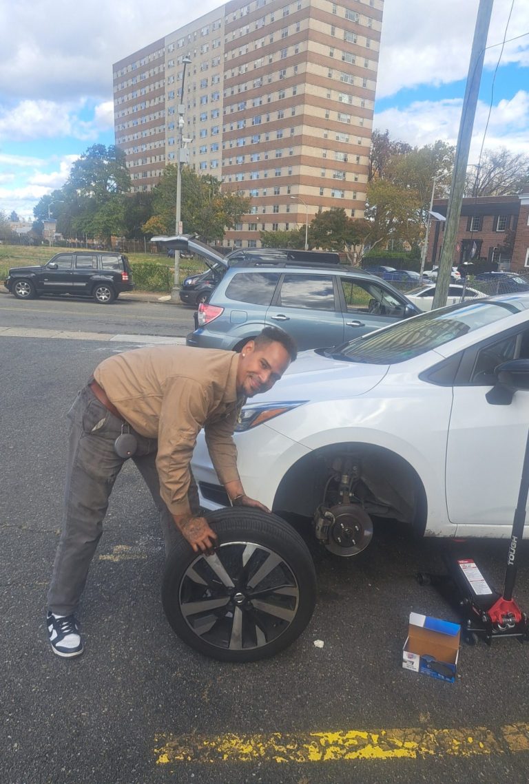 Flat tire change service in Jersey City NJ