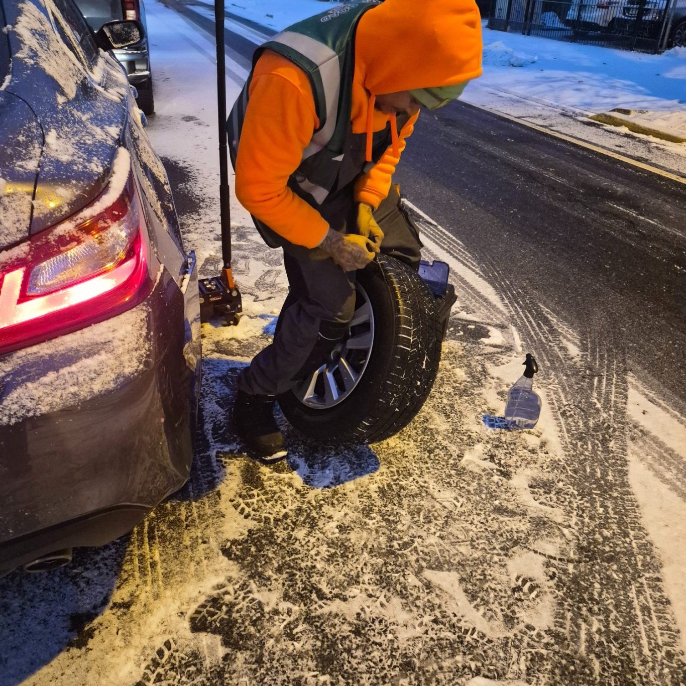 Tire Change in Jersey city by happy road services 